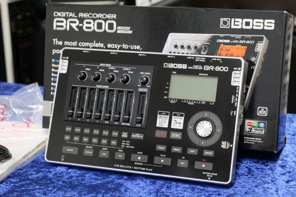 BOSS BR-800の全体写真