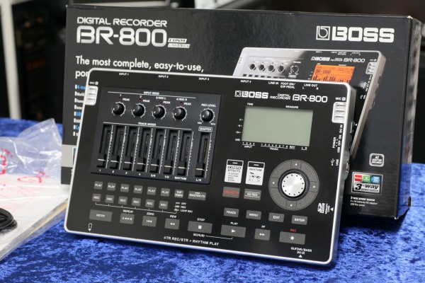 BOSS BR-800