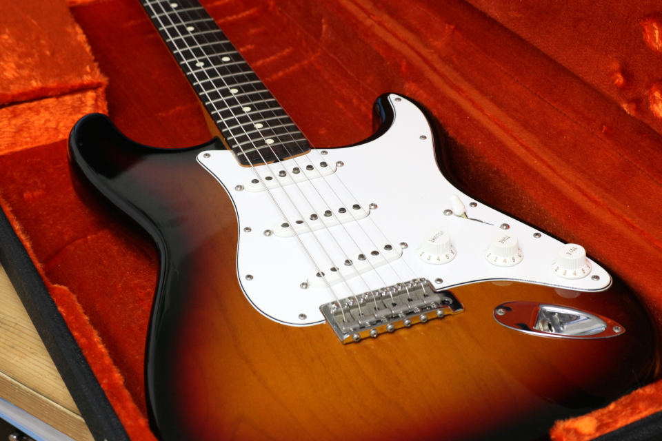Fender 1997 Jimi Hendrix VooDoo Stratocaster エレキギター