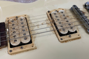 劣化したギター 査定チェック用写真