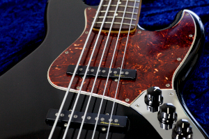 Fender Mexico Deluxe Active Bass V