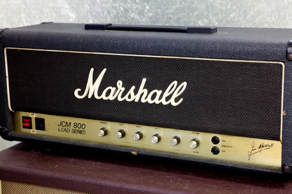 Marshall(}[V)