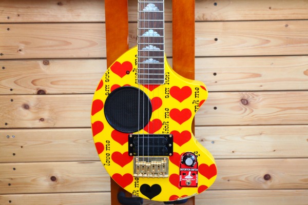 YELLOW HEART-ZO 