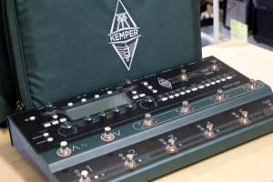 Kemper Profiler StagȇS̎ʐ^
