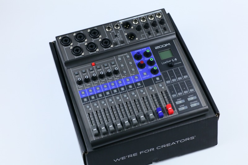 ZOOM L-8 