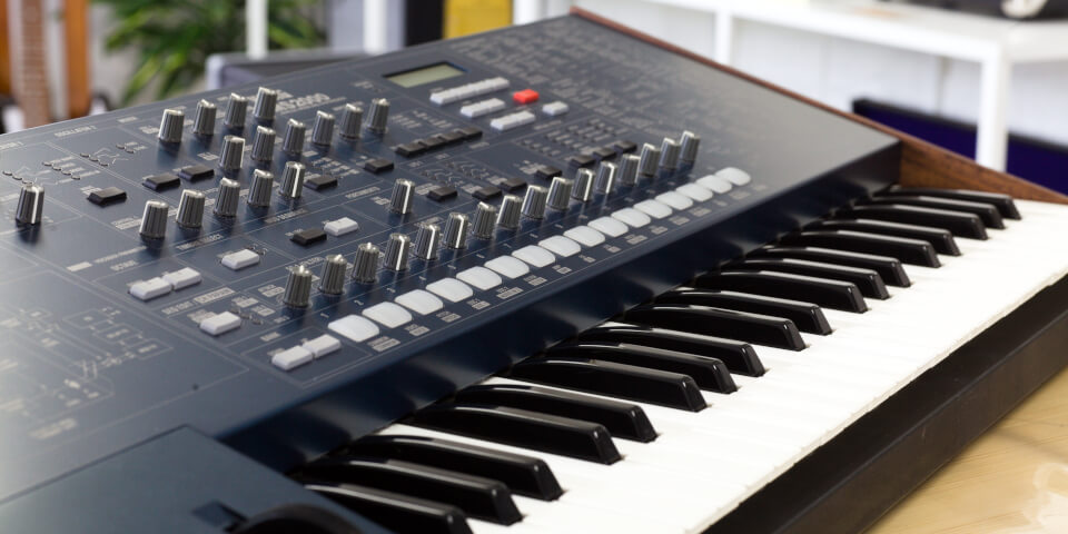 KORG MS2000