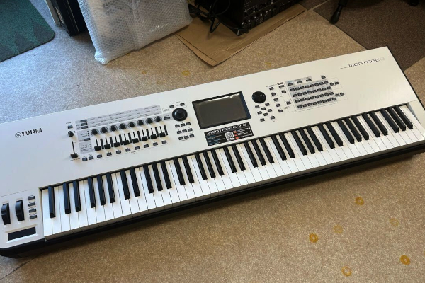 YAMAHA MONTAGE8 
