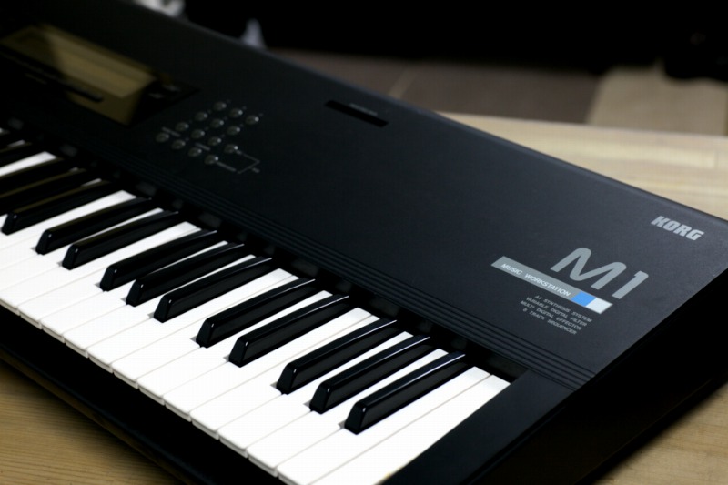 KORG M1S̎ʐ^