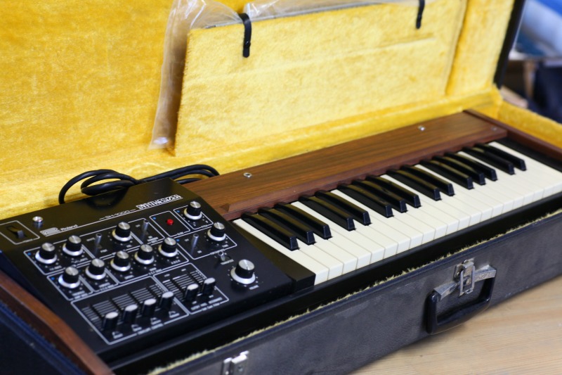 Roland SH-1000