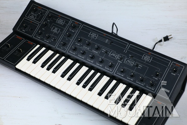 YAMAHA CS-10 